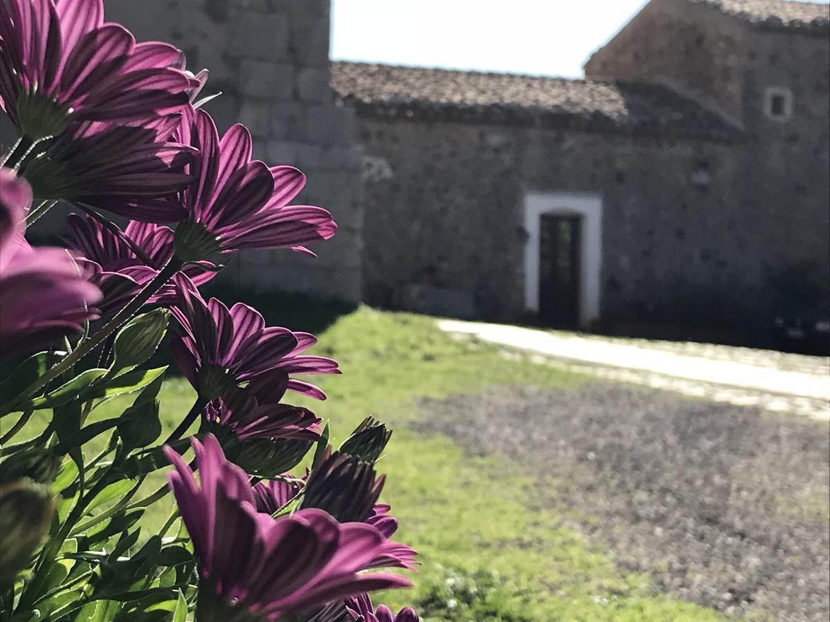 Bed and Breakfast La Ferula Scillato  Екстер'єр фото