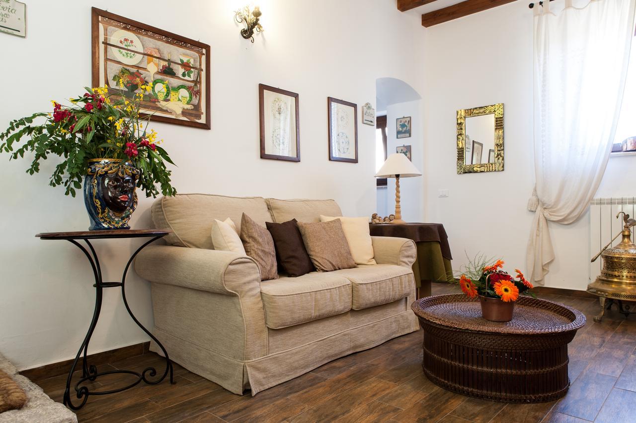 Bed and Breakfast La Ferula Scillato  Екстер'єр фото