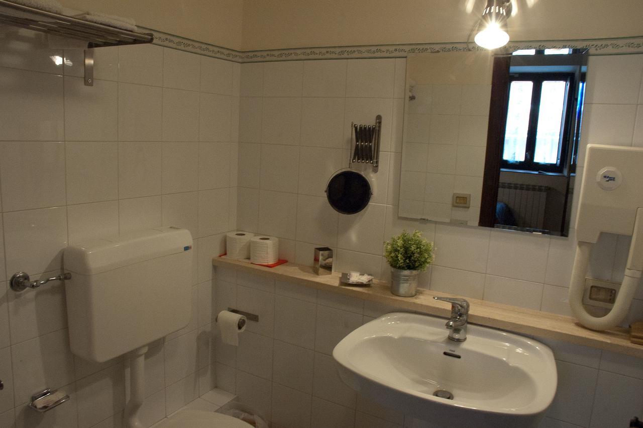 Bed and Breakfast La Ferula Scillato  Екстер'єр фото