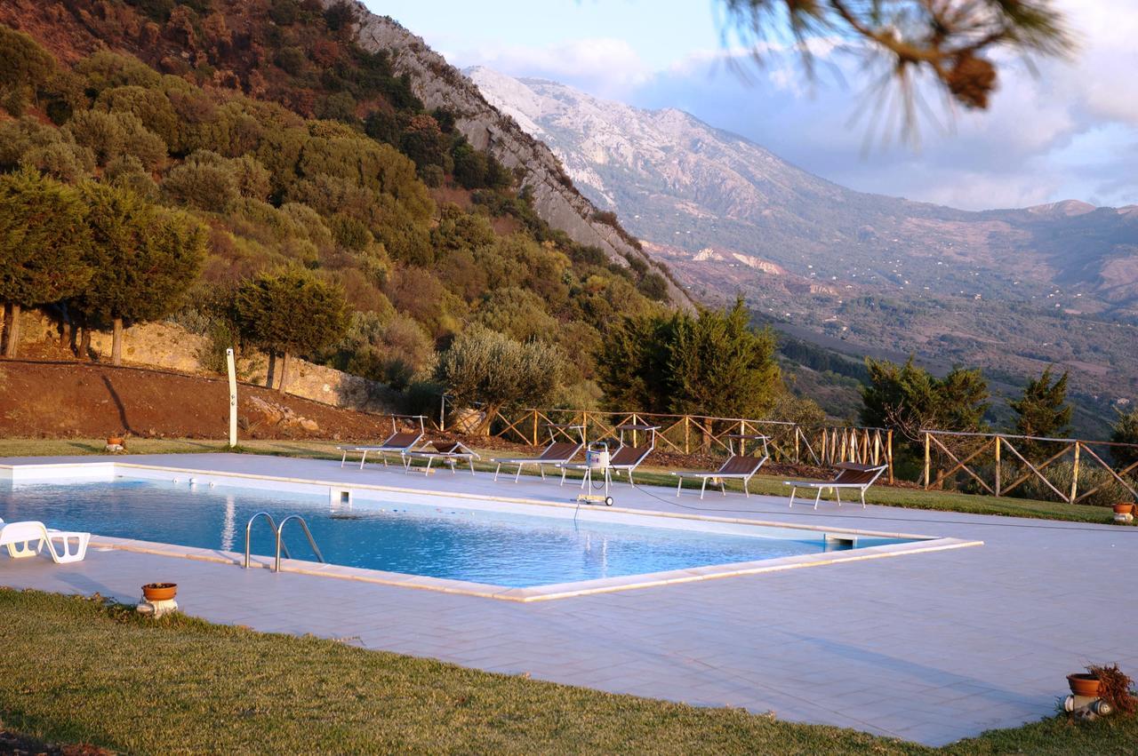 Bed and Breakfast La Ferula Scillato  Екстер'єр фото