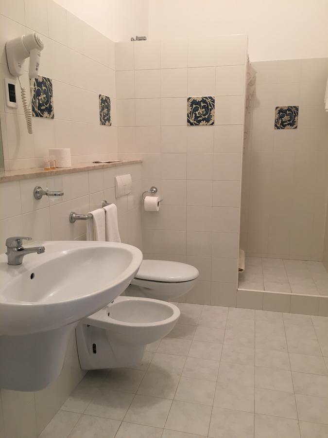 Bed and Breakfast La Ferula Scillato  Екстер'єр фото
